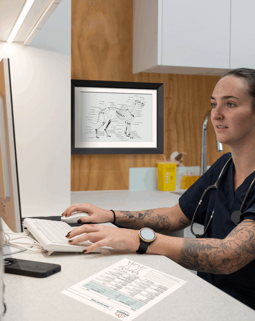 Vet Tech Experiences Flexible Ordering from Midwest Vet Supply's Website